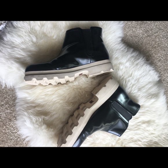 Camper boots in black US7 EU37 - Picture 3 of 7